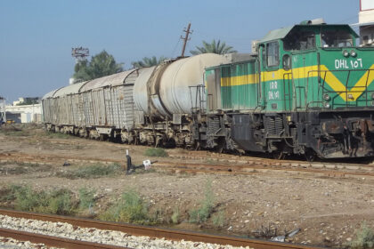 Iraq: Railways with Iran and Kuwait are not on the table right now