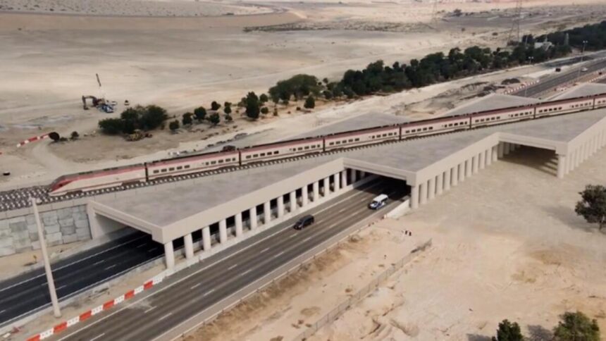 UAE-Oman 'Hafeet Rail' project secures $1.5-billion financing - News