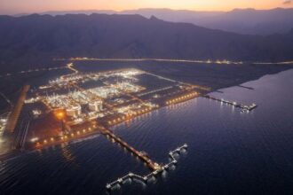 Oman to develop new LNG train